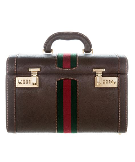 beauty case da viaggio gucci vintage|BEAUTY TRAVEL CASE – dagyvintage.com.